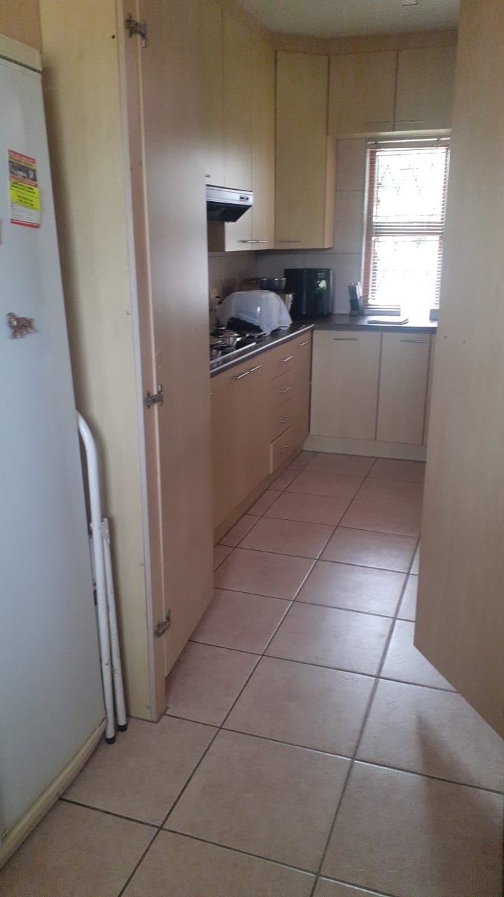 To Let 2 Bedroom Property for Rent in Wavecrest Eastern Cape